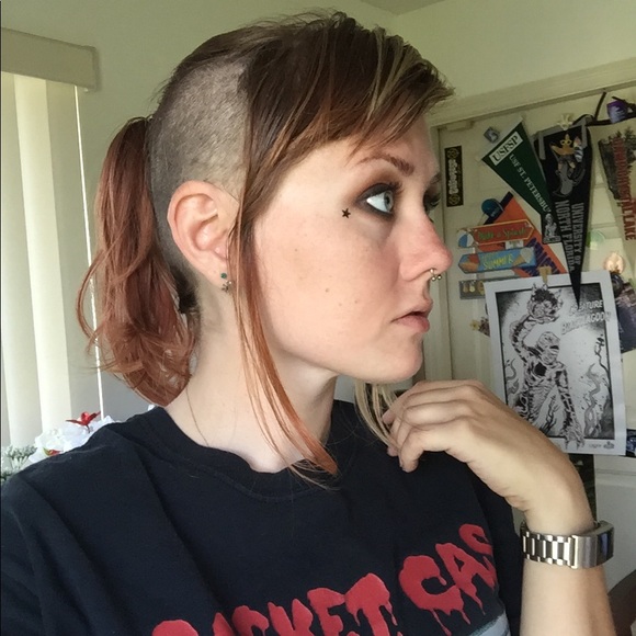 Meet your Posher, Dottie - Picture 1 of 4